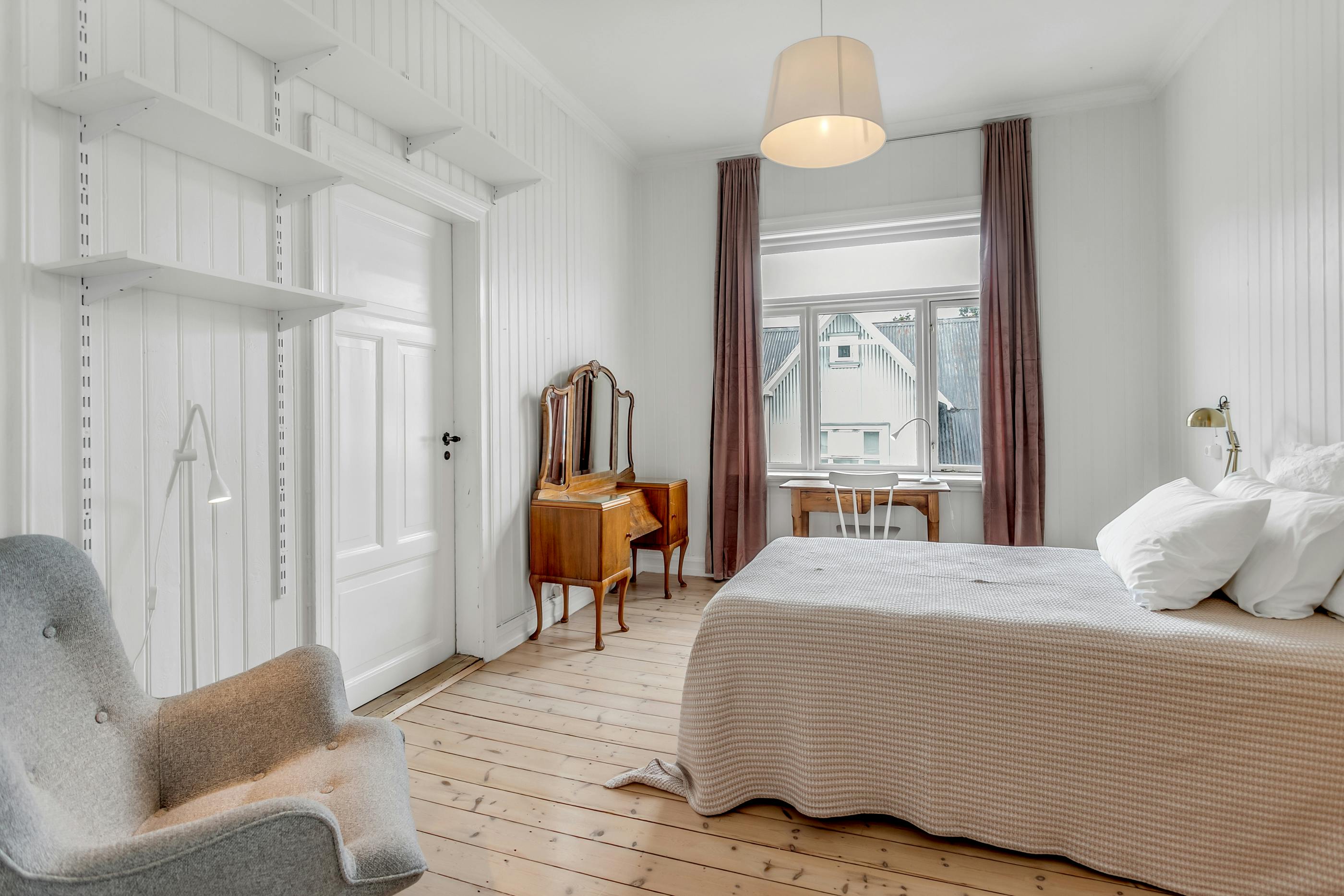 Private room for rent for €1,500 per month in Reykjavík, Miðstræti