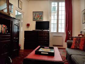 公寓 正在以 €2,800 的月租出租，其位于 Nice, Rue Benoît Bunico