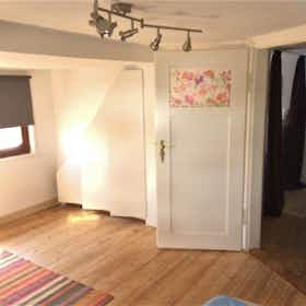 Privé kamer te huur voor € 395 per maand in Filderstadt, Nürtinger Straße