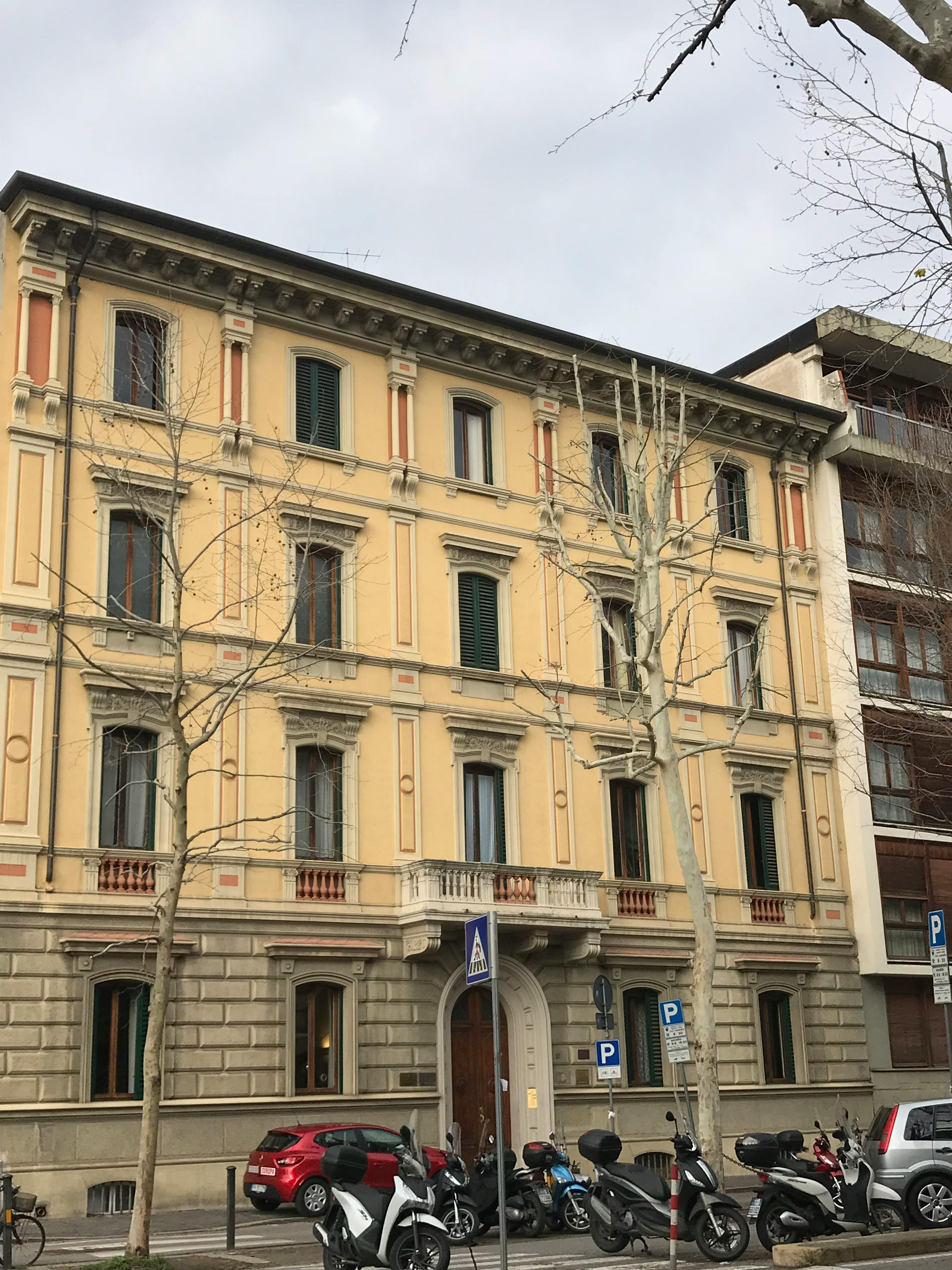 Double room Florence, 1 bed, 25m² — photo 9