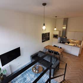 Appartement à louer pour 1 400 €/mois à Rotterdam, Graaf Florisstraat