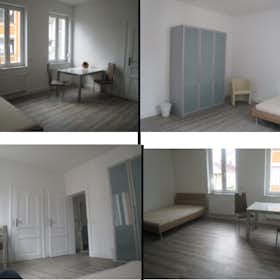 Chambre privée à louer pour 730 €/mois à Frankfurt am Main, Auf der Beun