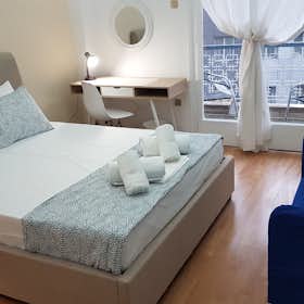 Private room for rent for €390 per month in Athens, Katsantoni