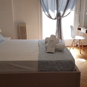 Private room for rent for €370 per month in Athens, Katsantoni