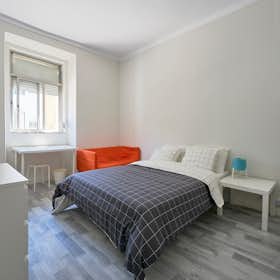 Private room for rent for €650 per month in Lisbon, Rua Barão de Sabrosa