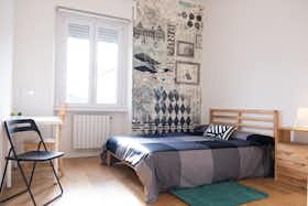 Private room for rent for €625 per month in Rome, Via dei Glicini
