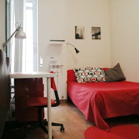 Private room for rent for €690 per month in Rome, Viale Libia