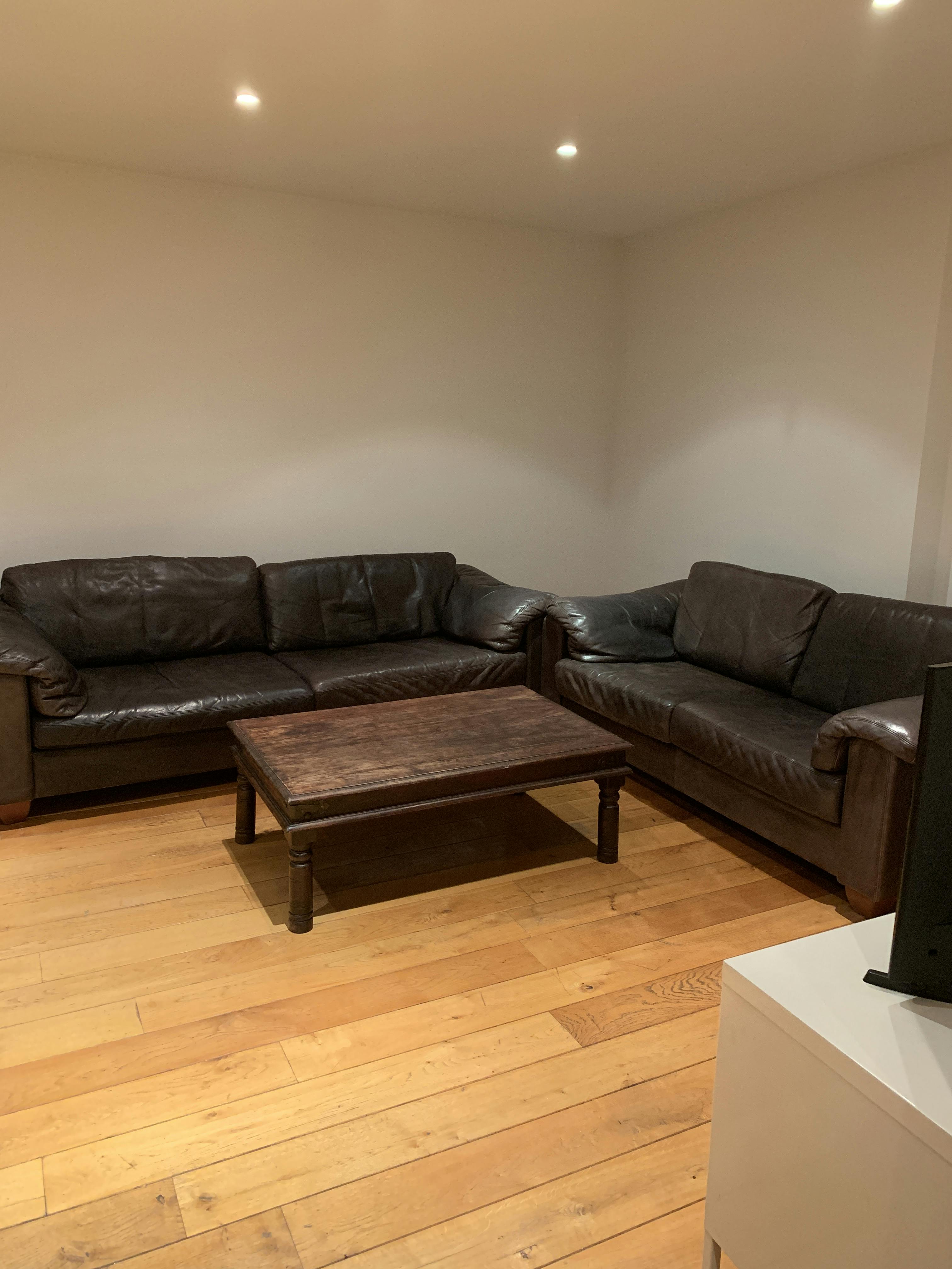 Mieszkanie do wynajęcia za 1200 € miesięcznie w mieście Brussels, Rue de la Cigogne