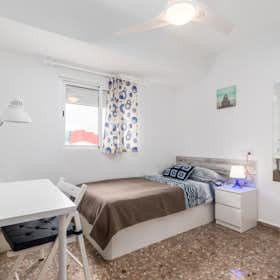 Private room for rent for €310 per month in Valencia, Carrer de Mossèn Cobos