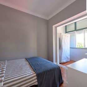 Stanza privata for rent for 550 € per month in Amadora, Avenida Eduardo Jorge