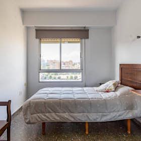 WG-Zimmer for rent for 280 € per month in Valencia, Carrer de la Vall de la Ballestera