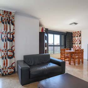 Apartment for rent for €1,500 per month in Alcoy, Carrer de Góngora