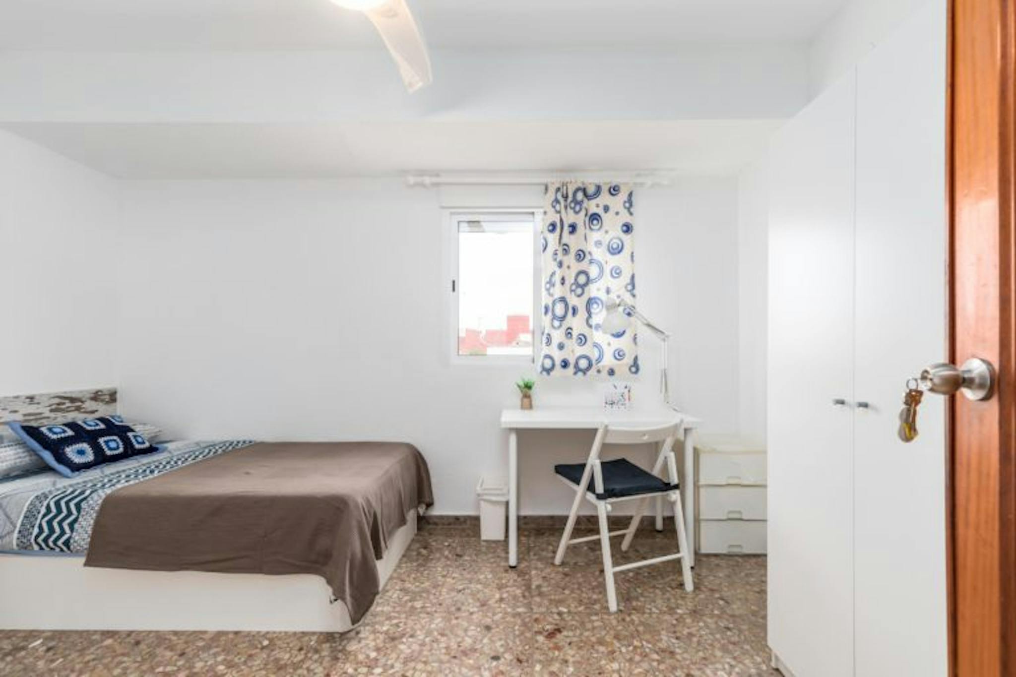 Carrer de Mossèn Cobos, Valencia preview