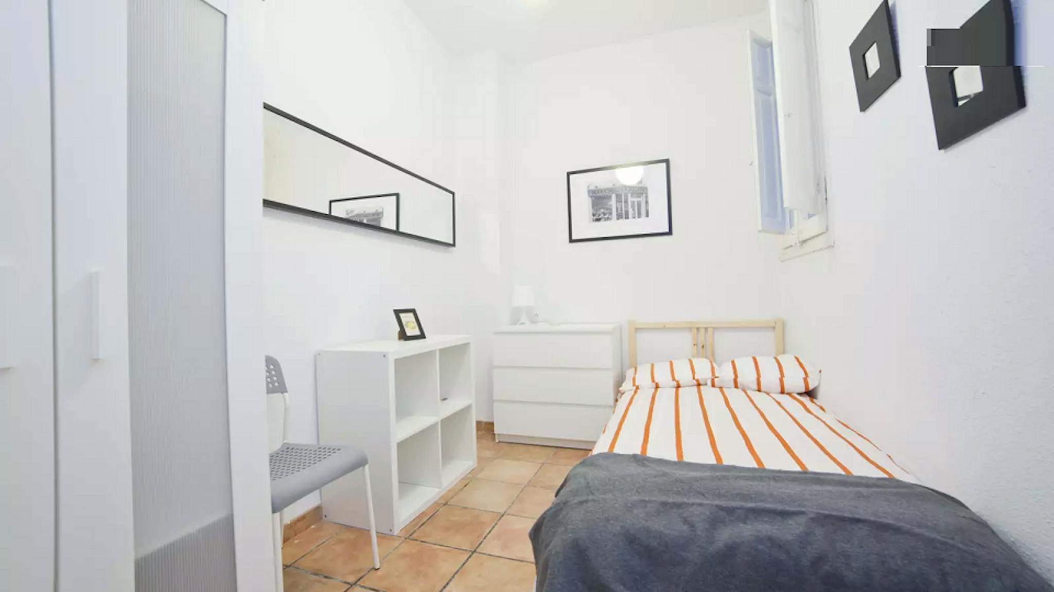 Carrer Almirall Cadarso, Valencia preview