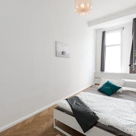 Private room for rent for €730 per month in Berlin, Grunewaldstraße