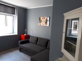 Apartment for rent for €630 per month in Riga, Vaļņu iela