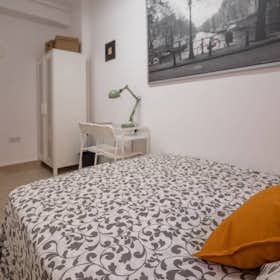 Private room for rent for €300 per month in Valencia, Carrer Alboraia