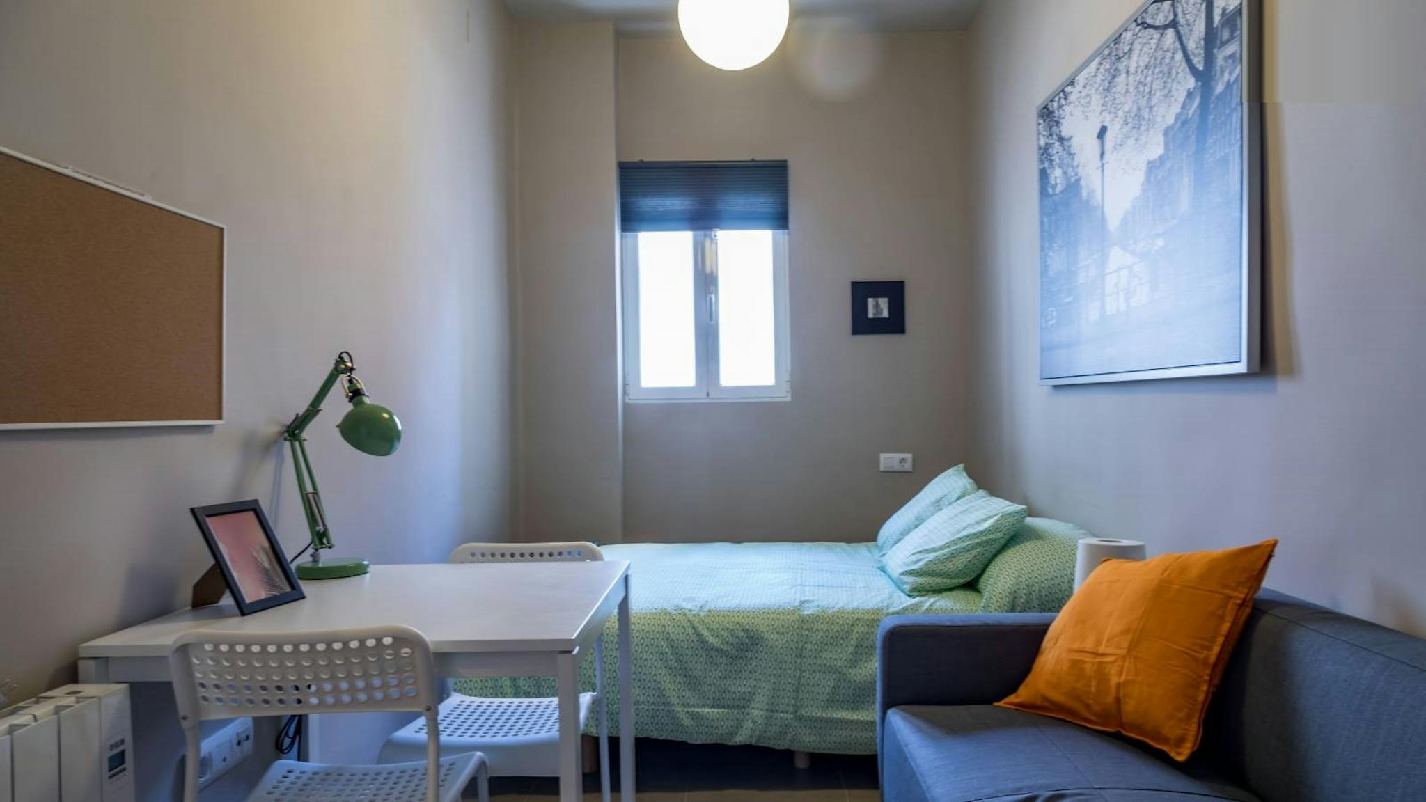 Carrer Almirall Cadarso, Valencia preview