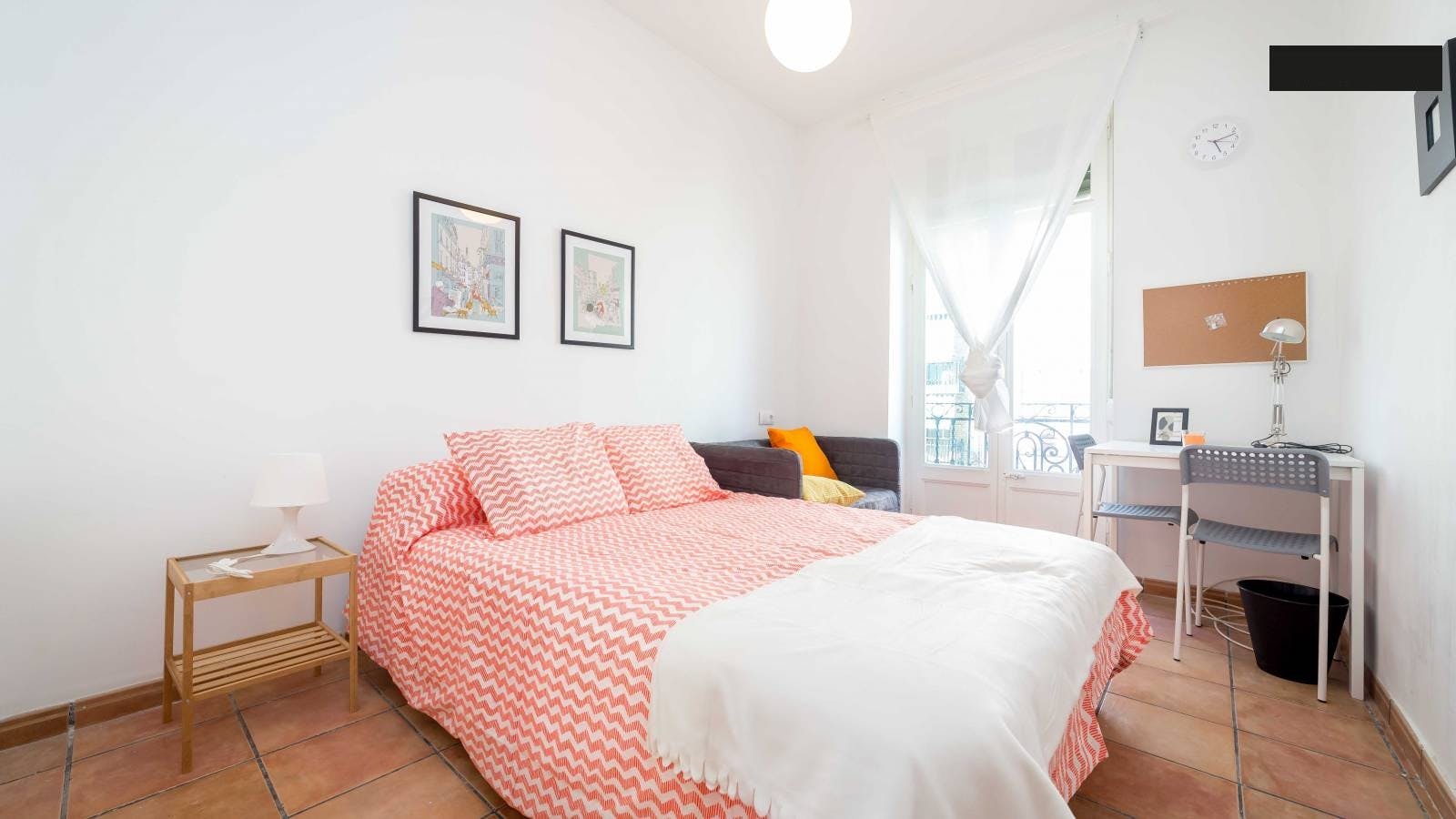 Carrer Almirall Cadarso, Valencia preview