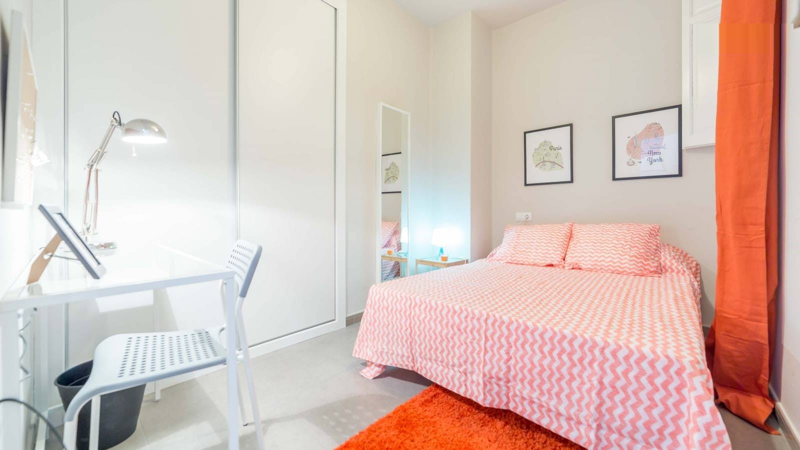 Carrer Almirall Cadarso, Valencia preview