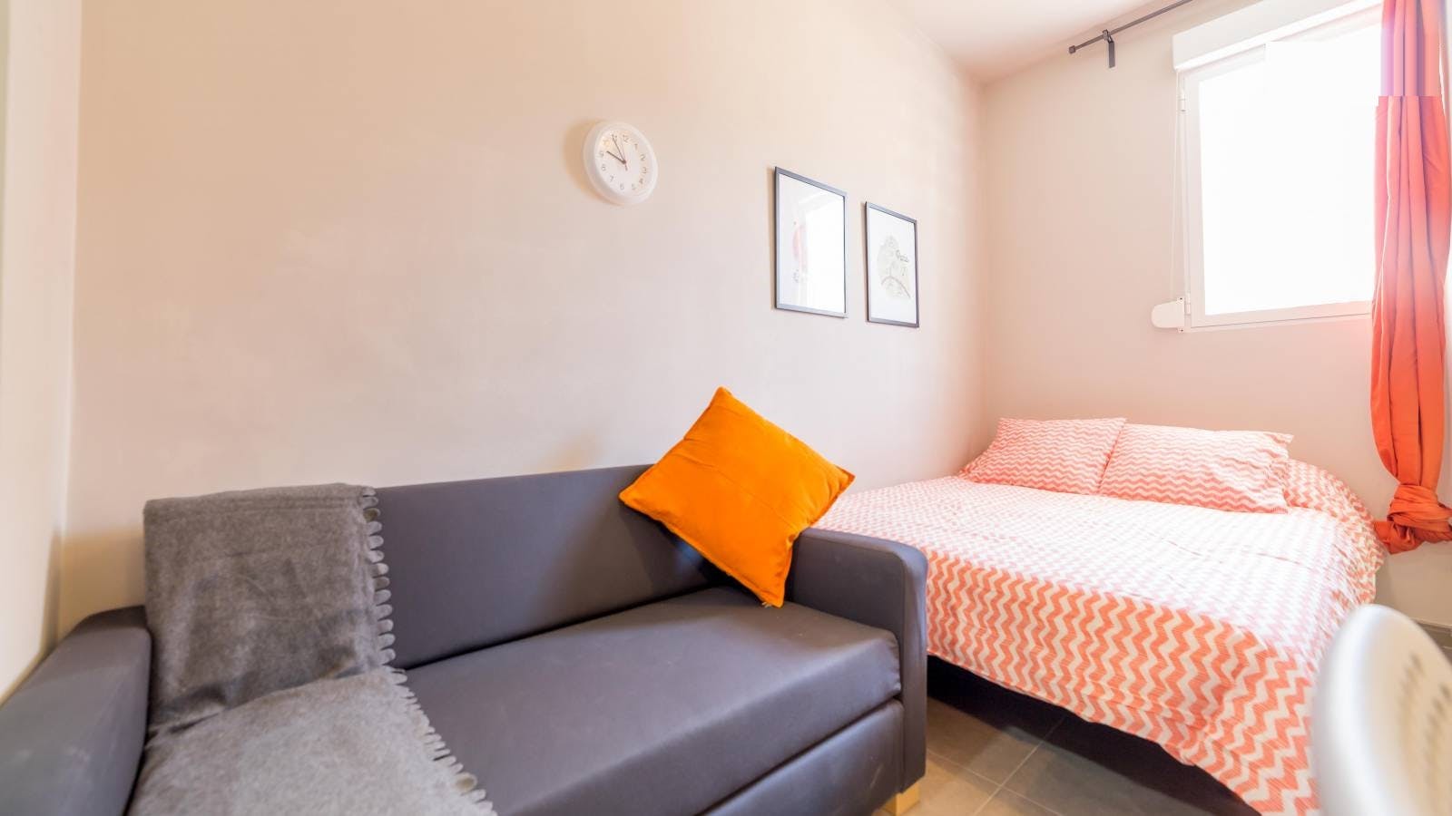 Carrer Almirall Cadarso, Valencia preview