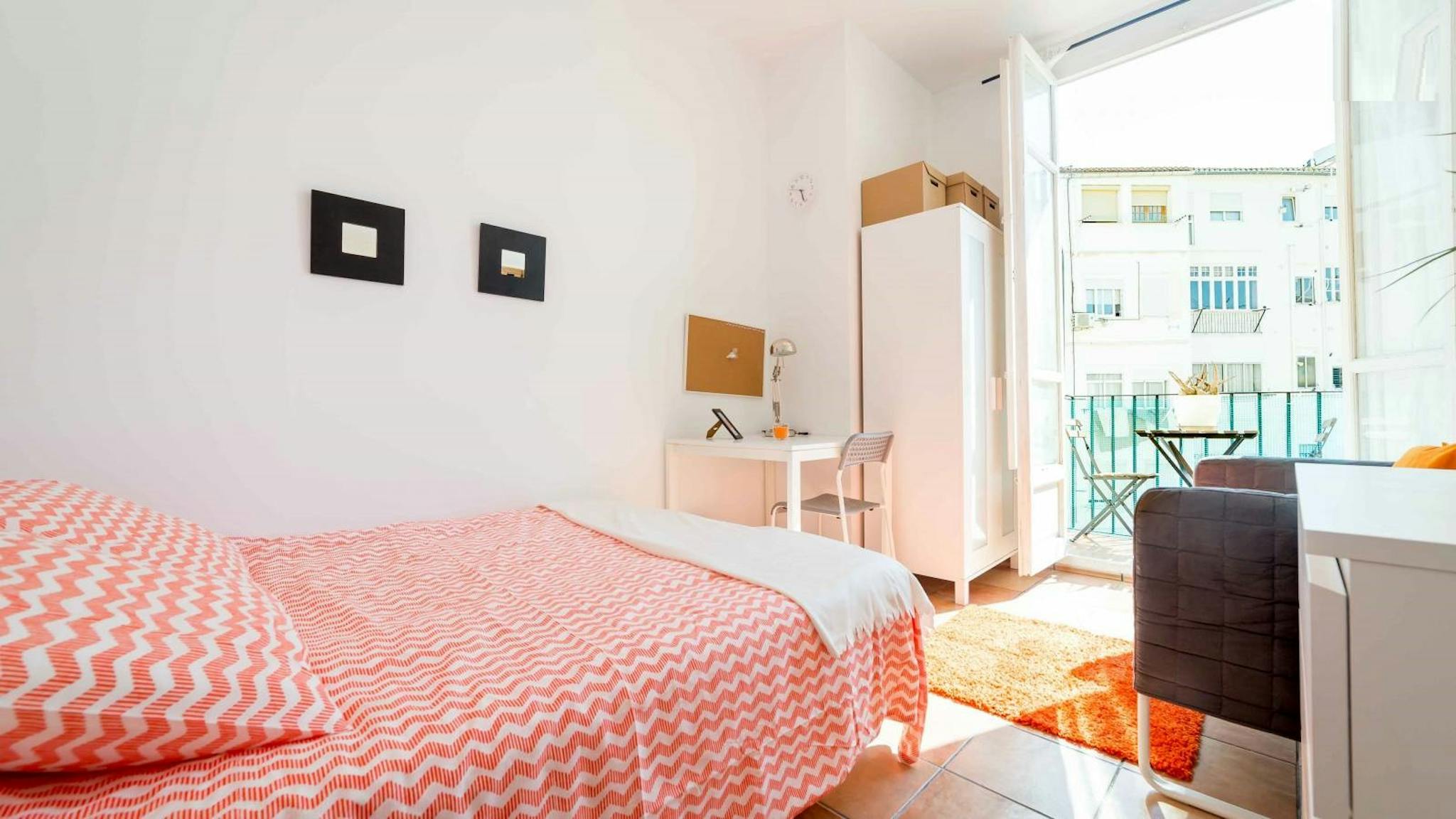 Carrer Almirall Cadarso, Valencia preview