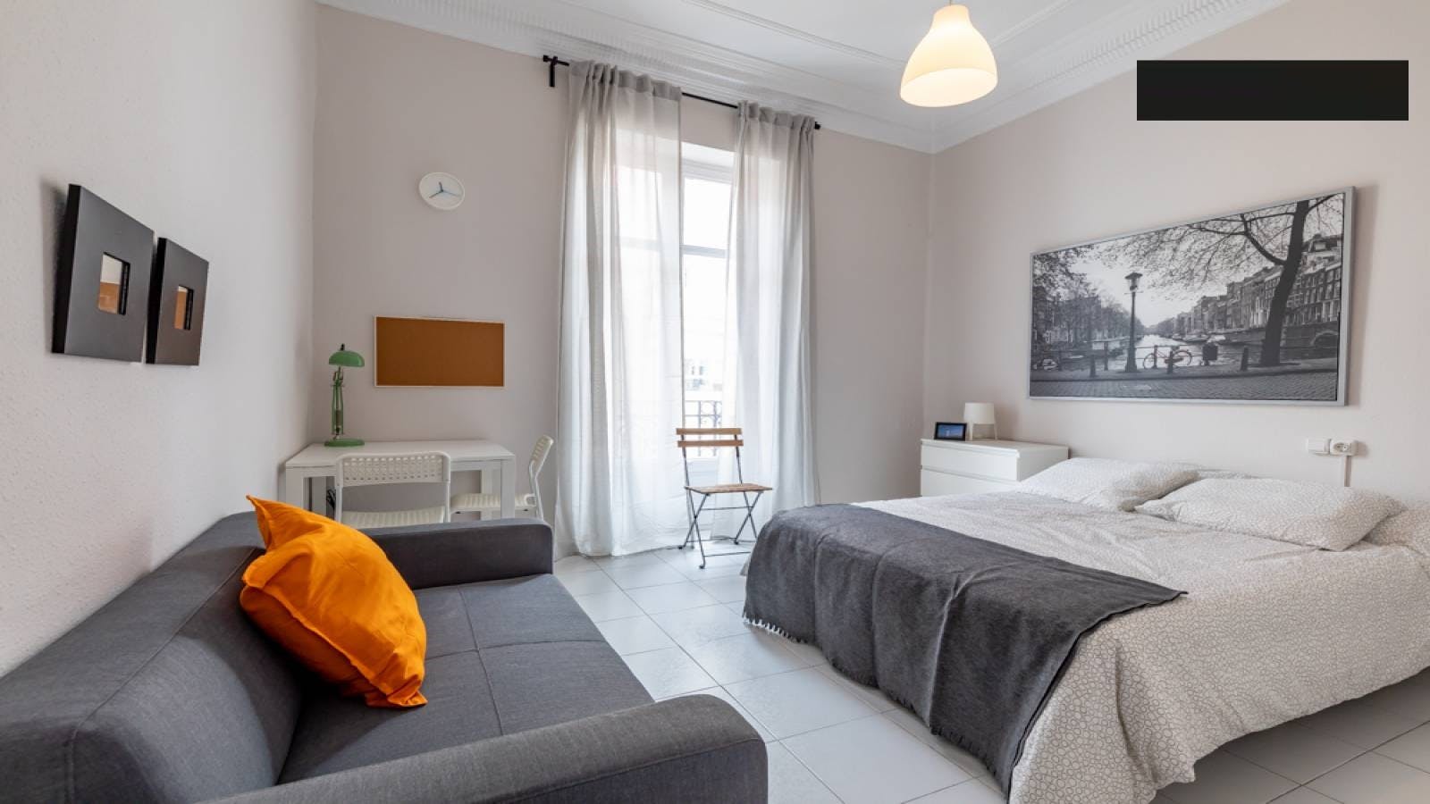 Carrer Almirall Cadarso, Valencia preview