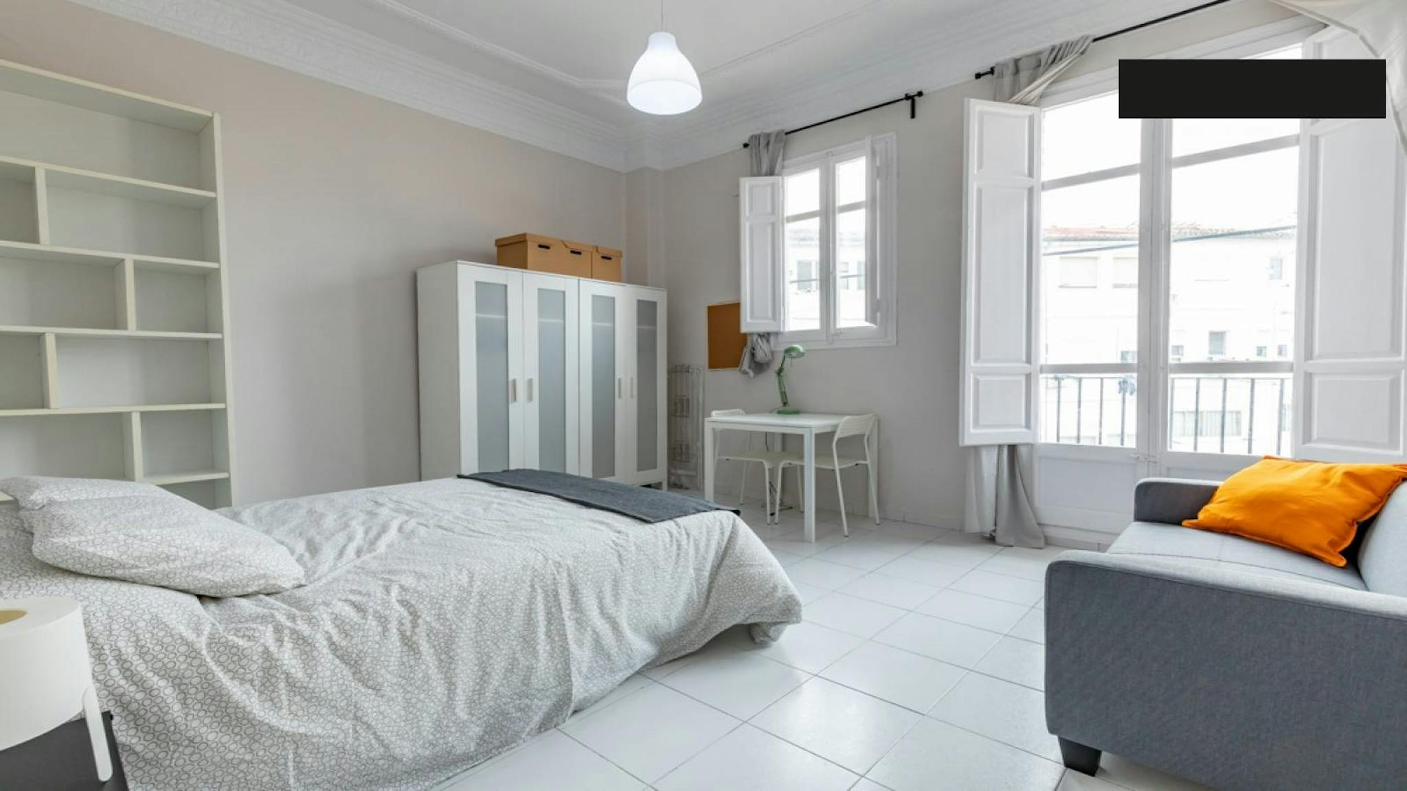 Carrer Almirall Cadarso, Valencia preview