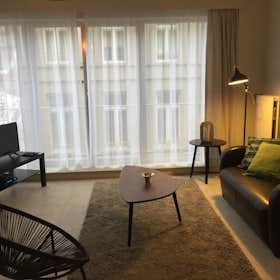 Apartment for rent for €1,300 per month in Brussels, Rue de la Reinette
