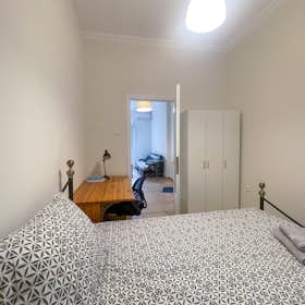 Отдельная комната сдается в аренду за 260 € в месяц в Peristéri, Lerou