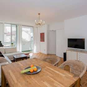 Appartement à louer pour 1 999 €/mois à Munich, Maria-Luiko-Straße