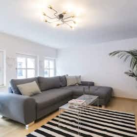 Wohnung zu mieten für 4.000 € pro Monat in Düsseldorf, Neubrückstraße