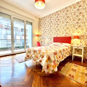 Private room for rent for €740 per month in Bilbao, Rodríguez Arias kalea