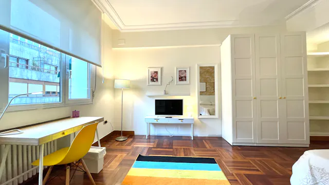 Private room in Rodríguez Arias kalea, Bilbao (1113150) room image 10