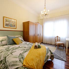 Private room for rent for €530 per month in Bilbao, Alameda Urquijo