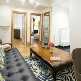 Apartment for rent for €2,850 per month in Paris, Rue Monge