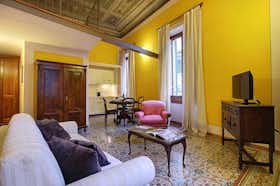 Apartment for rent for €1,800 per month in Florence, Via dei Macci