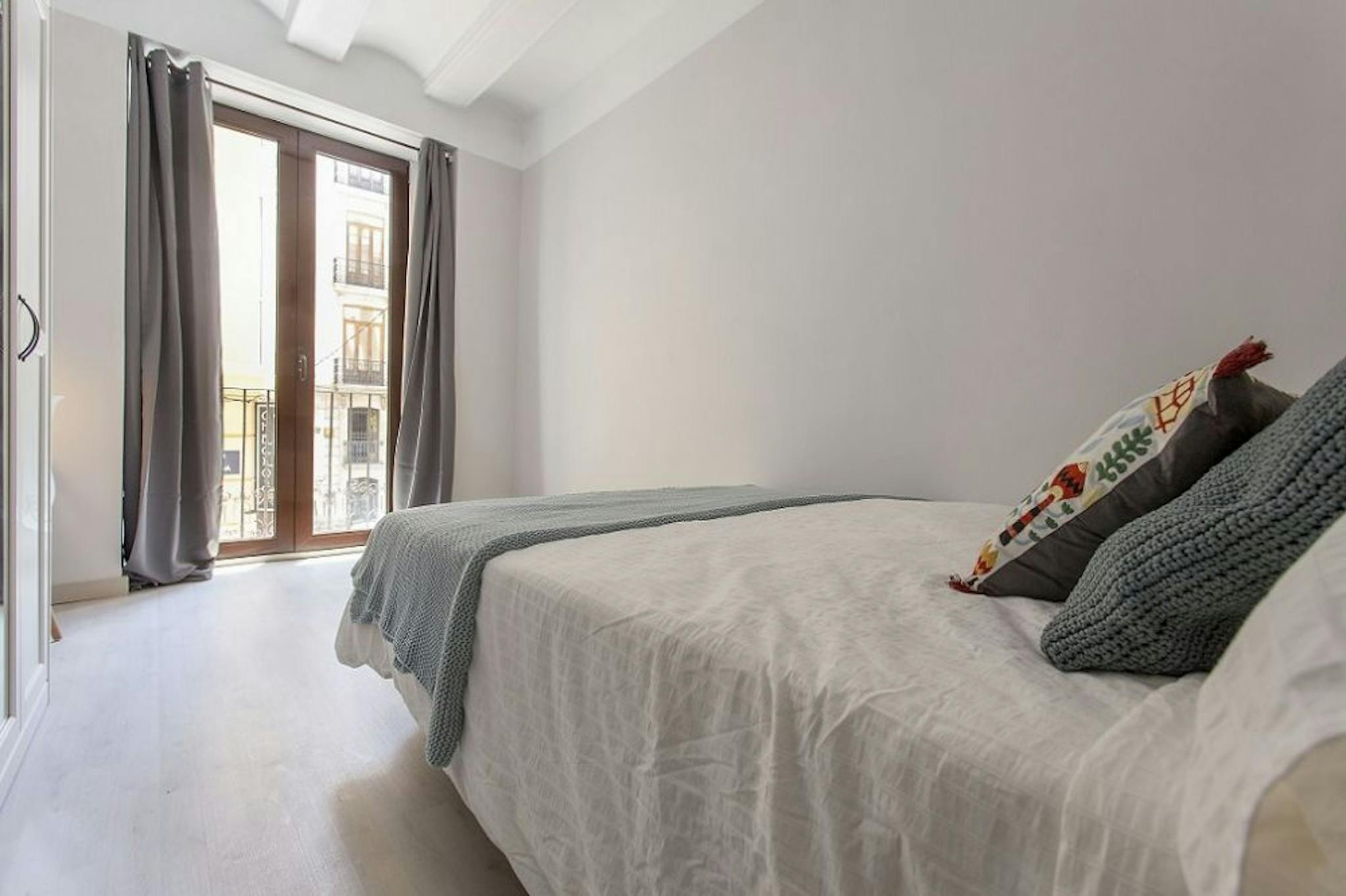 Calle Calatrava, Valencia preview