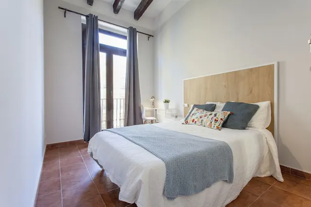 Private room in Calle Calatrava, Valencia (1113319) room image 1