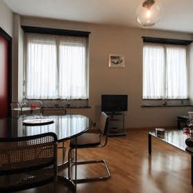 Apartment for rent for €3,399 per month in Milan, Via Pantano