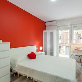 Private room for rent for €355 per month in Burjassot, Carrer del Mestre Lope