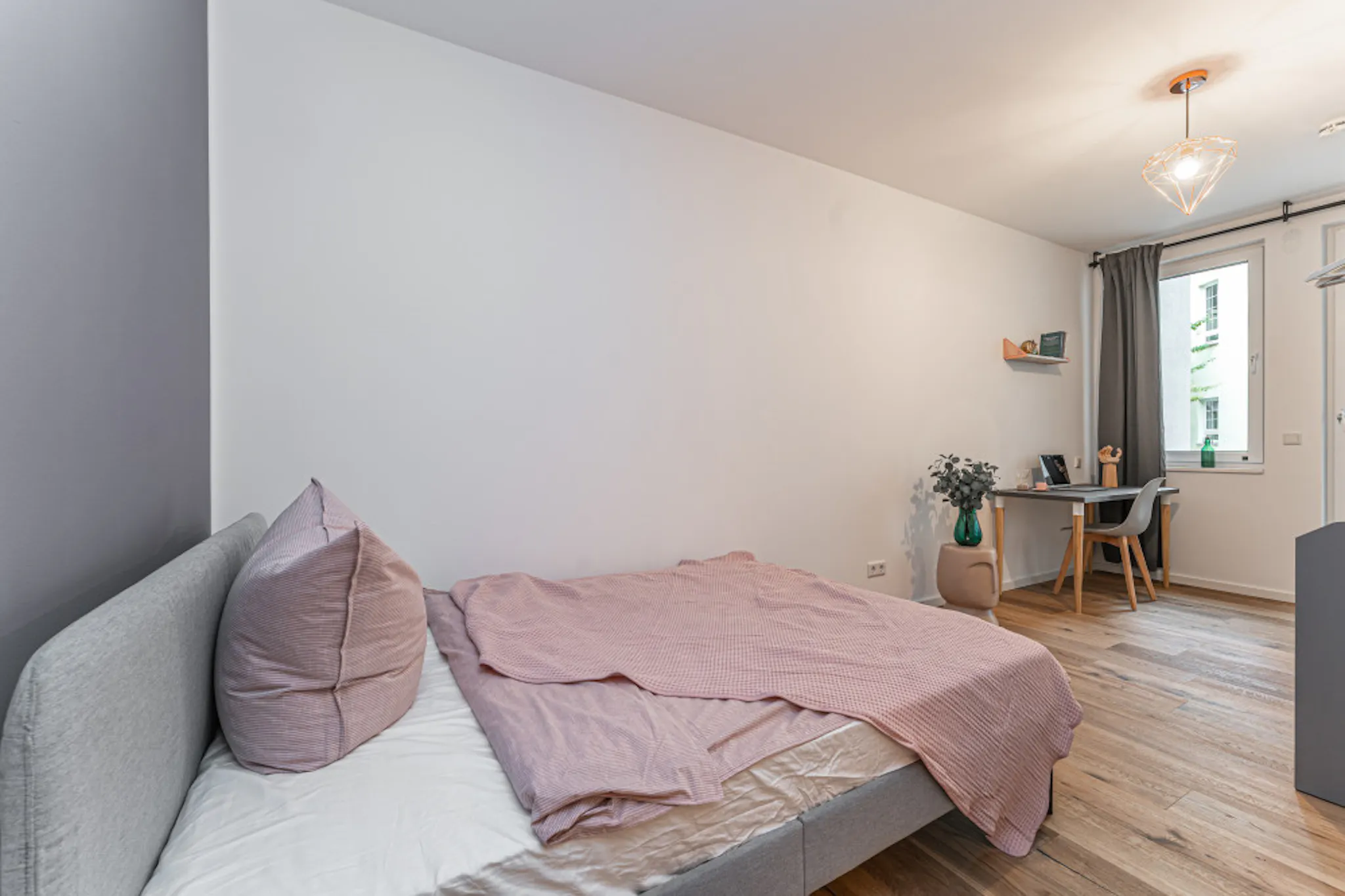 Cunostraße, Berlin preview