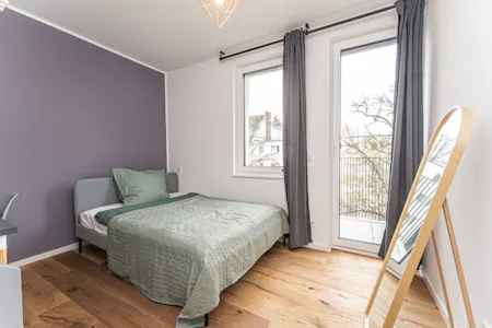 Private room for rent on Cunostraße, Berlin