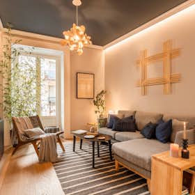 Apartment for rent for €3,201 per month in Madrid, Calle de Santa Engracia