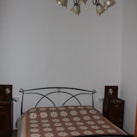 Private room for rent for €800 per month in Florence, Borgo Santa Croce
