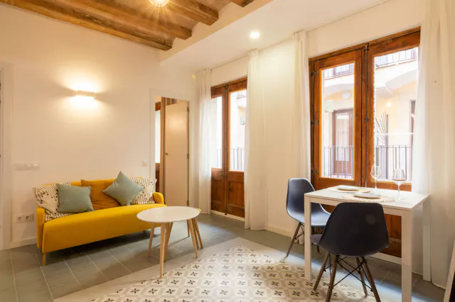 2-Bedroom Apartment in Passatge de la Virreina, Barcelona (1114722) room image 1