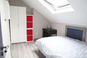Private room for rent for €1,140 per month in Dublin, The Rise