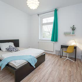 WG-Zimmer for rent for 640 € per month in Potsdam, Geschwister-Scholl-Straße