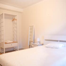 Private room for rent for €520 per month in Porto, Rua de Nossa Senhora de Fátima