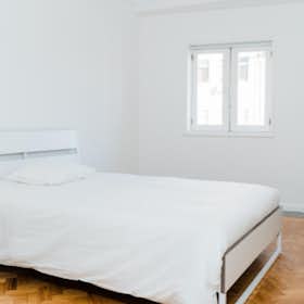 Private room for rent for €500 per month in Porto, Rua de Nossa Senhora de Fátima